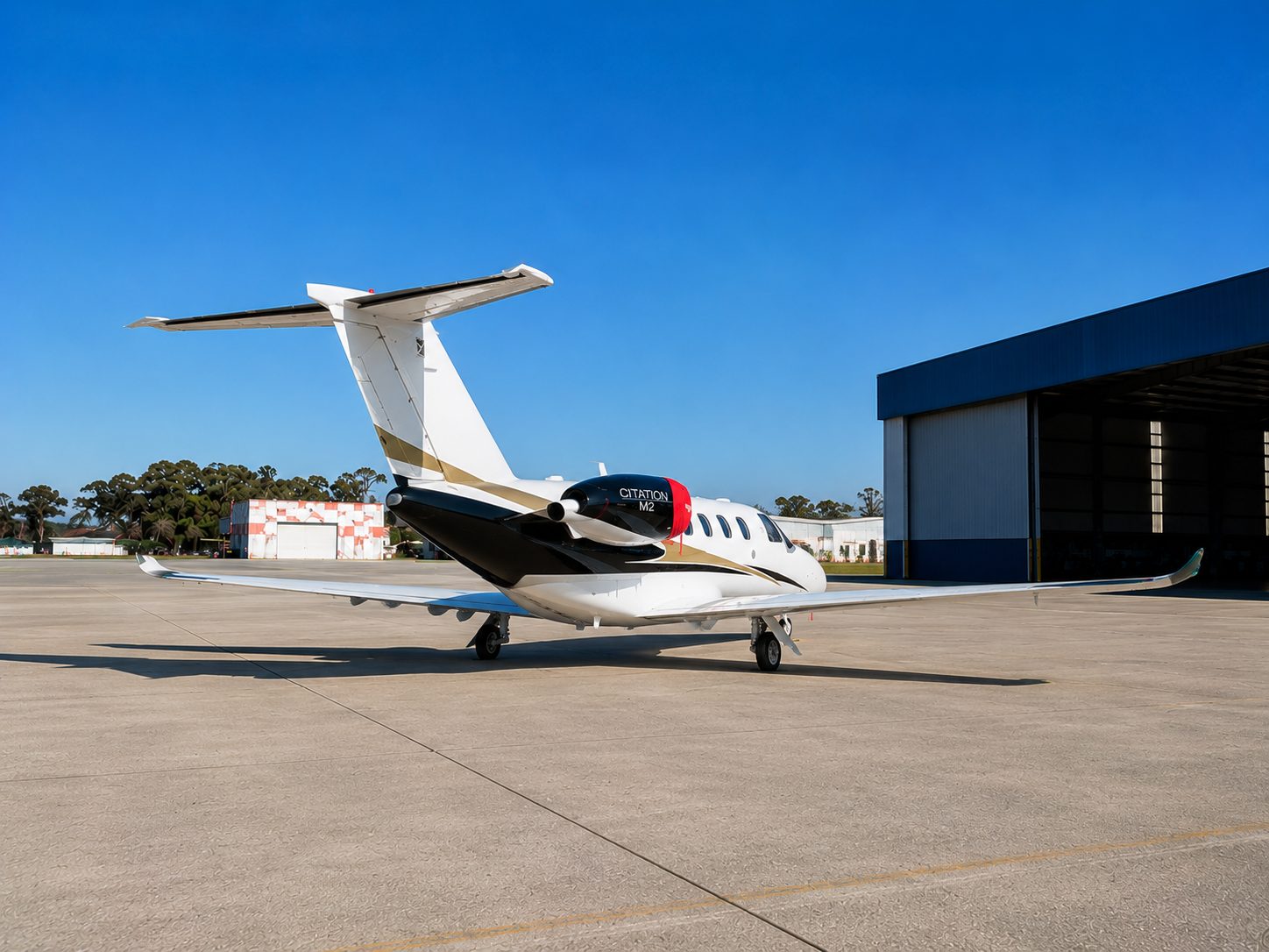 Citation M2 visto desde atrás, con la cola en primer plano