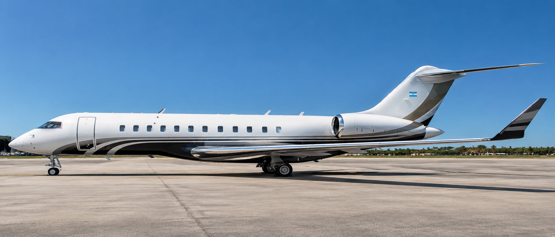 Global 5000 interior